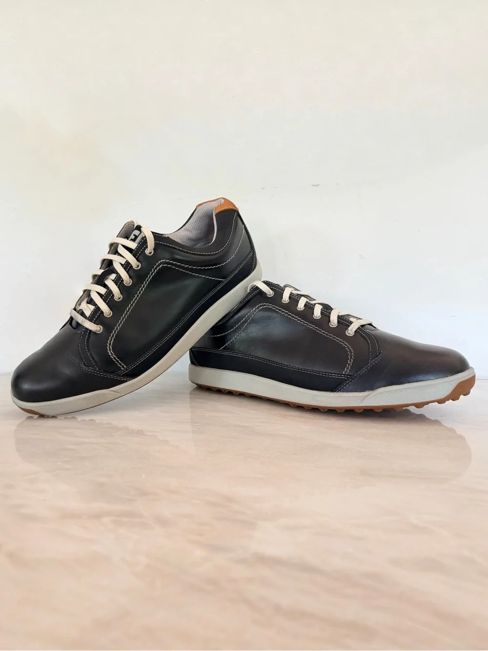 FootJoy Contour Casual Golf Shoes Men’s 10M Black Leather Spikeless 54244